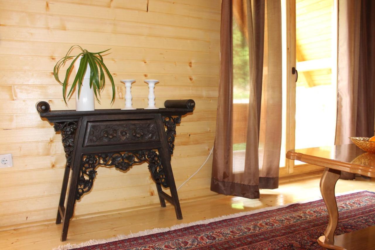 Nadiaa Wood House